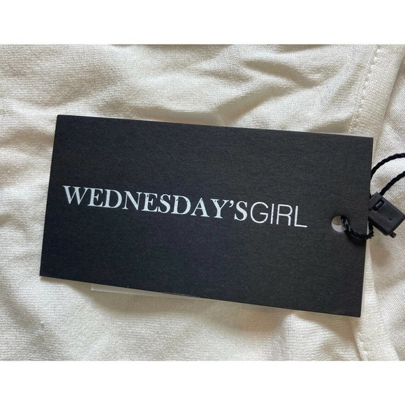 NWT Wednesdays Girl Crop T Shirt Size 18 Women’s Cream Pullover - Picture 4 of 8